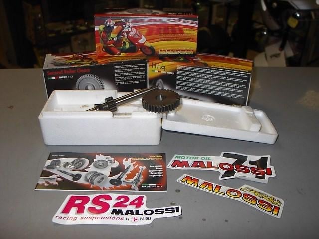 Honda Camino : Malossi Dents maintenant -23 % = 69€, Vélos & Vélomoteurs, Enlèvement, Neuf, Bloc, Honda Camino