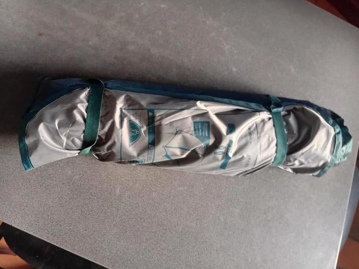 Nouvelle tente à vendre en quechua, Caravanes & Camping, Tentes, jusqu'à 2, Neuf, Enlèvement