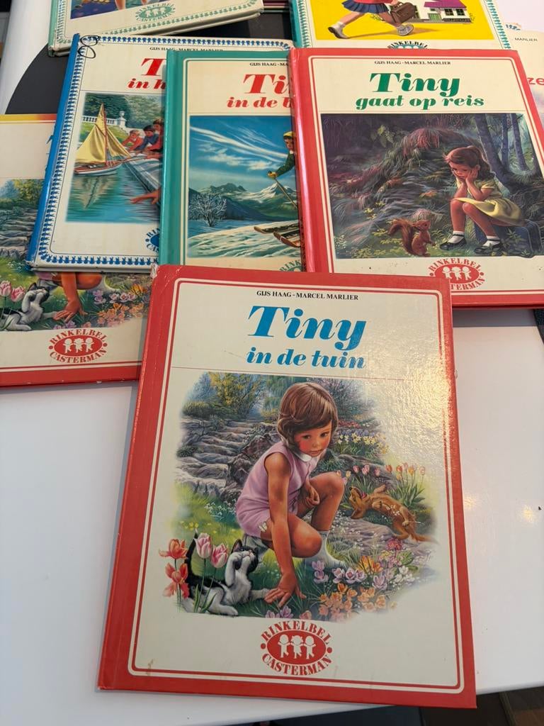 11 tiny boeken strips lot, Boeken, Ophalen of Verzenden, Gelezen
