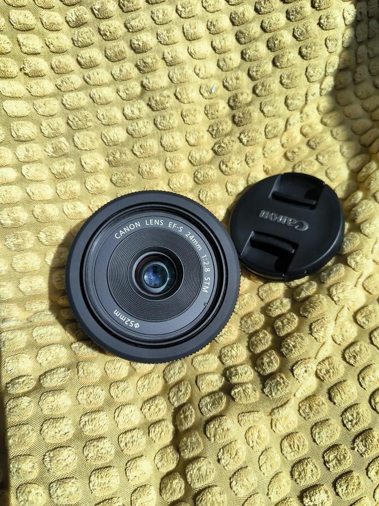 Canon lens EF-S 24mm f/2.8 STM, Audio, Tv en Foto, Foto | Lenzen en Objectieven, Groothoeklens, Ophalen of Verzenden