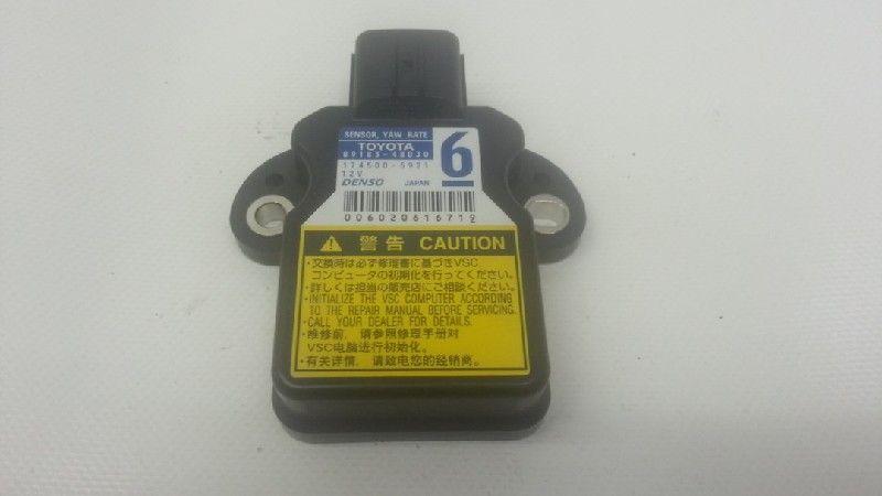 CAPTEUR DIVERS Toyota Auris (E15) (|8918348030|), Dhr. M. Roggen, Toyota, Stadsweg 37 37
9917 PV  WIRDUM GR., NL, Utilisé