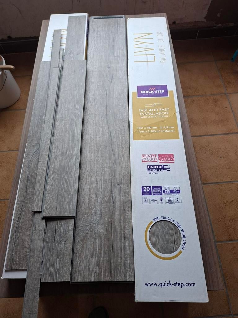 Quickstep vinyl laminaat  iets meer dan 10m2, Huis en Inrichting, Ophalen