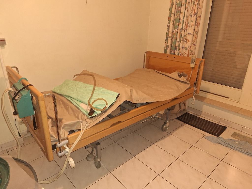 Ziekenhuisbed, Enlèvement, Utilisé