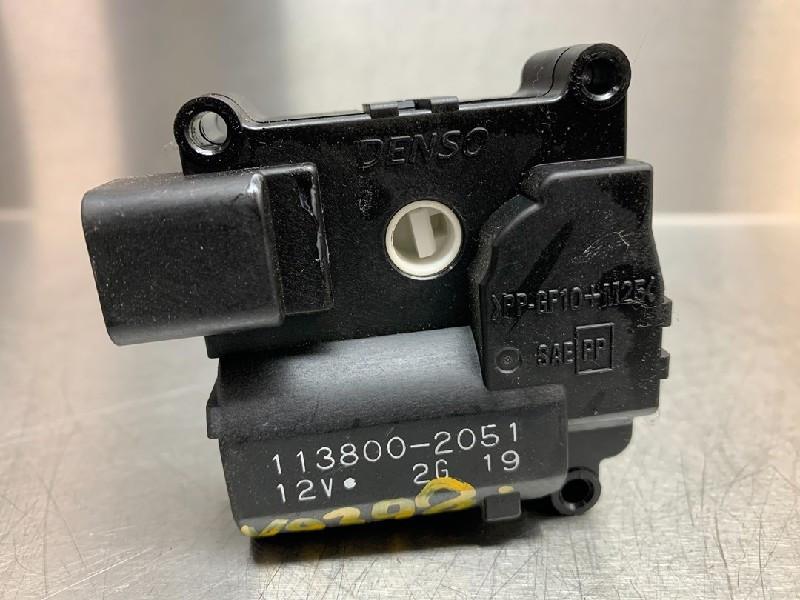 ACTIONNEUR MOTEUR VOLET CHAUFFAGE Toyota Corolla (E12), Utilisé, Toyota