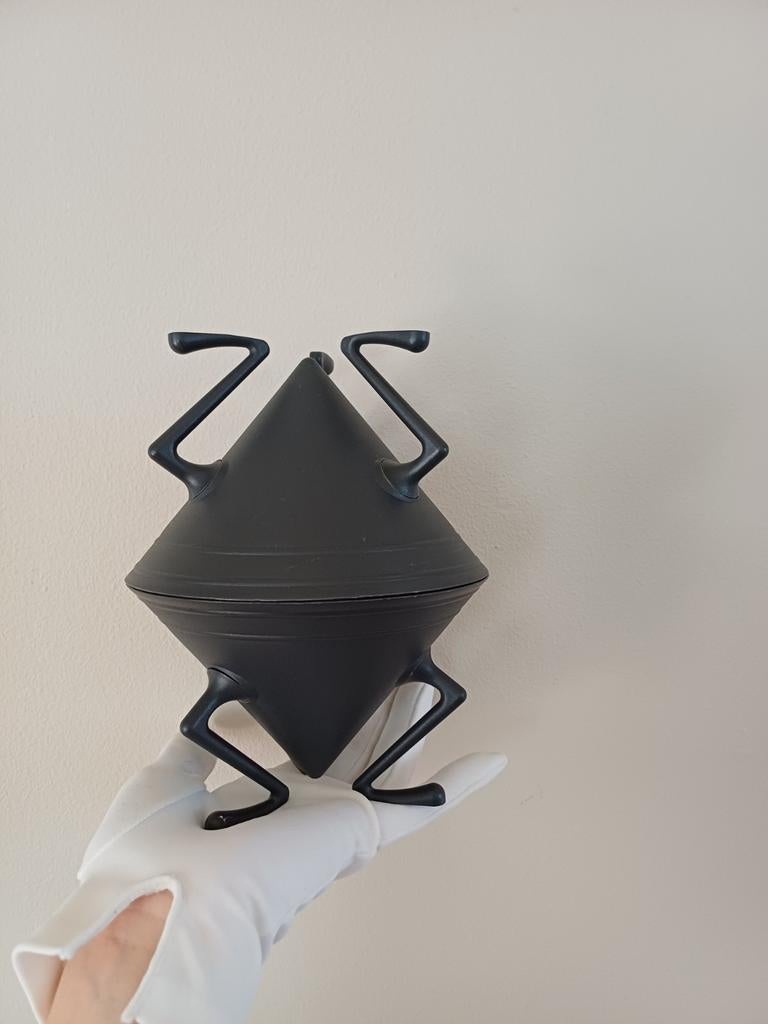 2 bols Alessi, Collections, Broches, Pins & Badges, Enlèvement ou Envoi