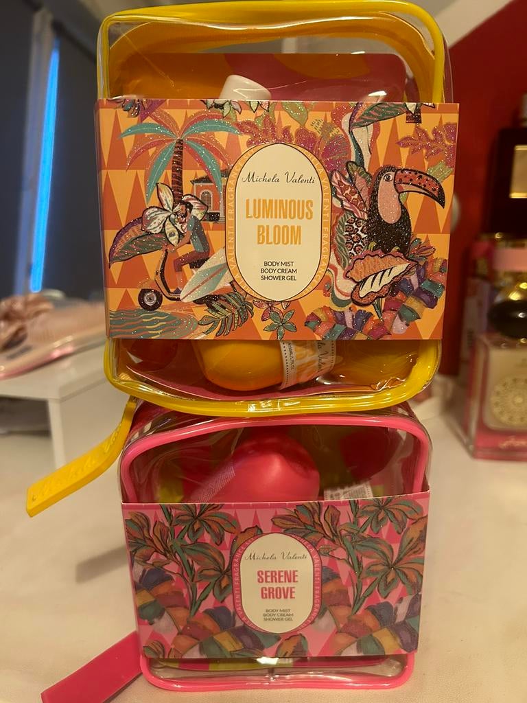 Parfums/ brumes corporelles / musc intime /air freshner, Collections, Neuf, Enlèvement ou Envoi, Bouteille de parfum, Plein