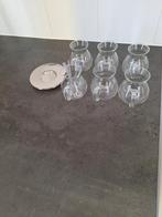 Thee glassen met borden met lipelen, Enlèvement