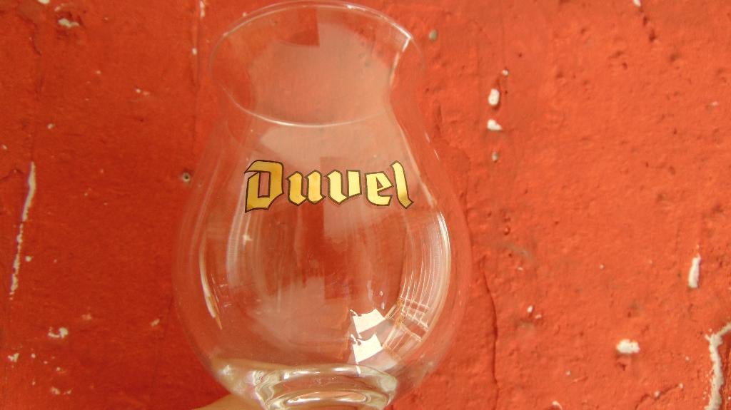 Verre Duvel avec lettres dorées et D dans le fond Nouveau, Enlèvement ou Envoi, Neuf, Verre à bière