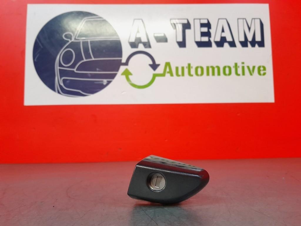 SERRURE DE PORTE CYLINDRE GAUCHE Hyundai Kona (OS), Utilisé, Hyundai