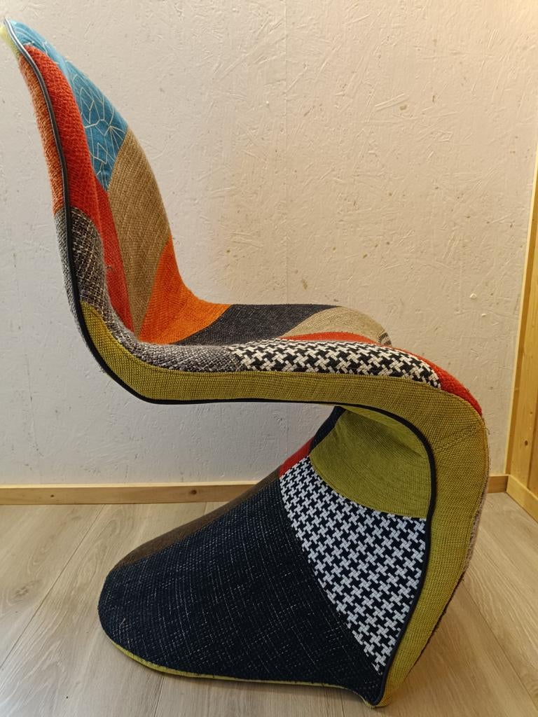 Gestoffeerde vitra Verner Panton stoelen, Ophalen