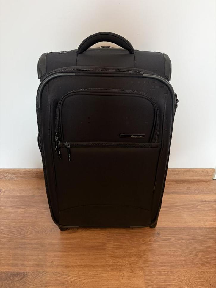 Delsey Helium handbagage - 55cm, Handtassen en Accessoires, Koffers, Gebruikt, Zacht kunststof, 50 tot 60 cm, 35 tot 45 cm, Uitschuifbare handgreep