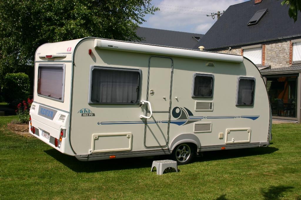 Caravane Adria 462 PD, Jusqu'à 4, Particulier, Adria