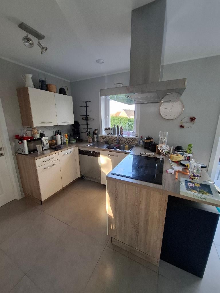 Cuisine équipée - 700 euros, Maison & Meubles, Cuisine | Cuisines complètes, Composite, Enlèvement, Utilisé, Cuisine en U