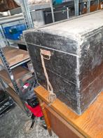 Ancienne boîte en bois noir clair, Maison & Meubles, Accessoires pour la Maison | Coffres, Enlèvement