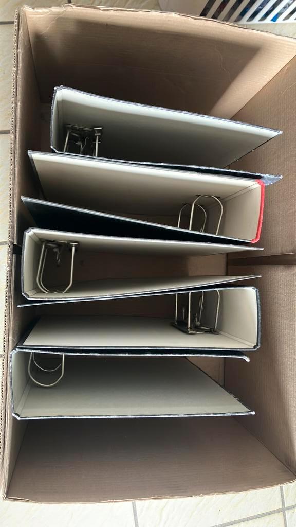 A DONNER - Lot de 5 fardes A4 (dossier 7-8 cm), Divers, Fournitures scolaires, Comme neuf, Enlèvement