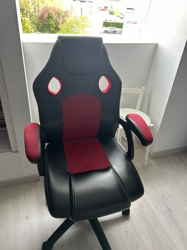 Gaming stoel, Huis en Inrichting, Bureaustoelen, Ophalen, Gebruikt, Zwart, Gaming bureaustoel
