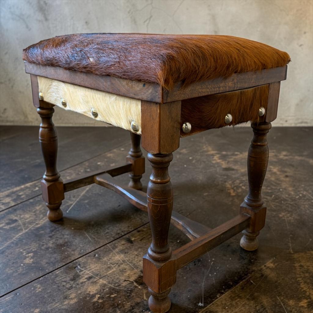 vintage koeienvel bankje / krukje / poefje, Antiek en Kunst, Antiek | Meubels | Stoelen en Sofa's, Ophalen