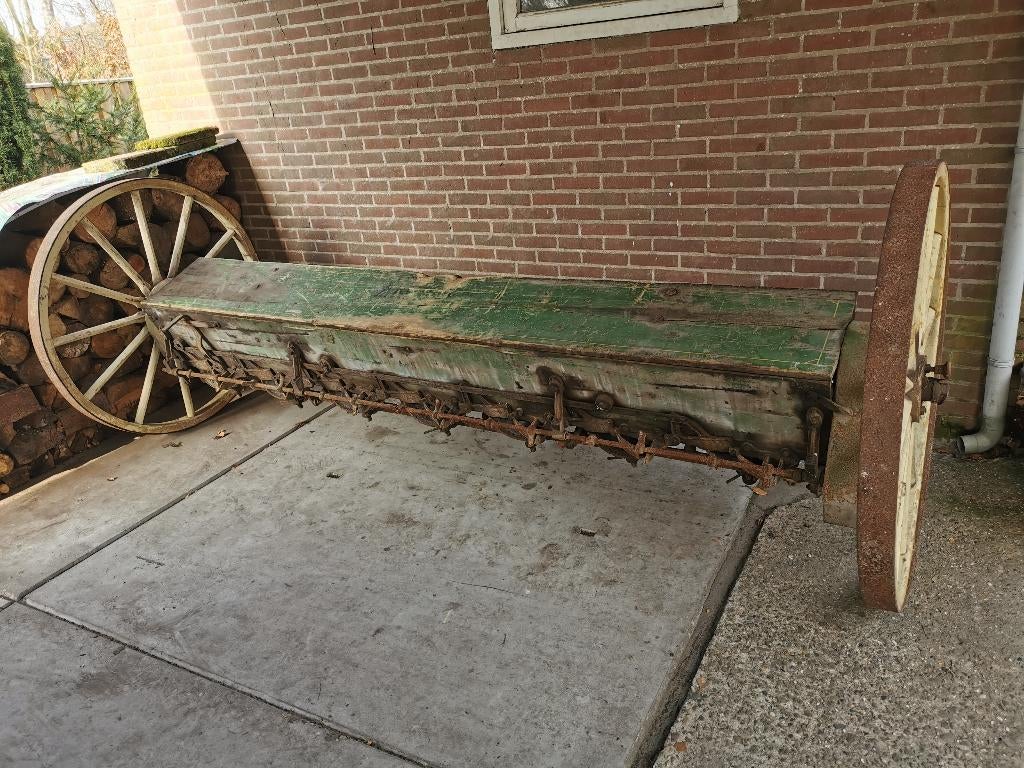 schotelstrooier, Enlèvement