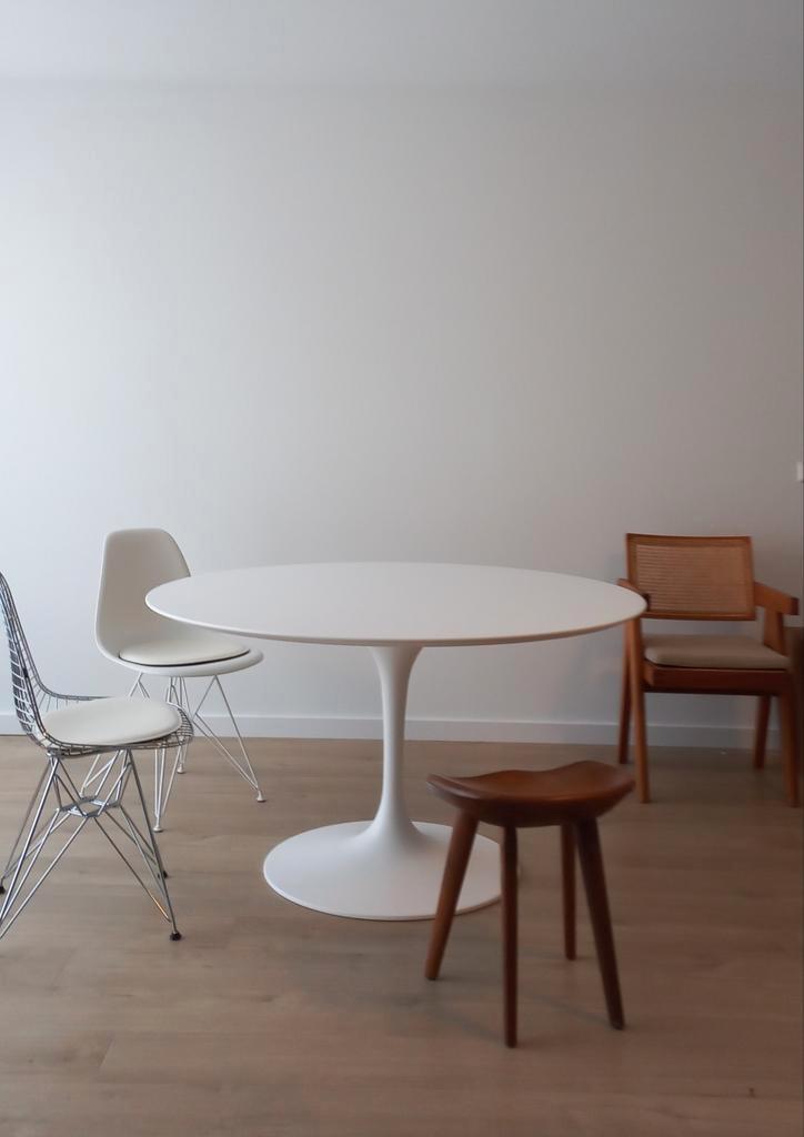 Extensible table tulipe uittrekbare tafels eero saarinen, Antiek en Kunst, Antiek | Meubels | Stoelen en Sofa's, Ophalen of Verzenden