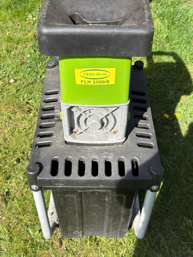 Tuin hakselaar / shredder 2500W – Flora Best (Lidl), Tuin en Terras, Hakselaars, Ophalen, Gebruikt, Elektrisch, Met opvangbak