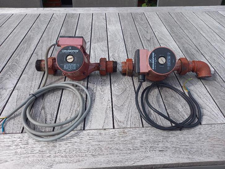 CV circulatiepompen Grundfos, Bricolage & Construction, Chauffe-eau & Boilers, Utilisé, Enlèvement