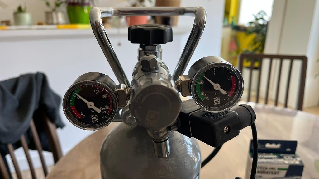 JBL PROFLORA CO2 ADVANCED SET M + 2000g CO2 Fles, Dieren en Toebehoren, Ophalen, JBL, Zo goed als nieuw, Inclusief toebehoren