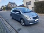 Toyota yaris 1.3i Pret à immatriculer, Autos, Toyota, Argent ou Gris, Achat, Boîte manuelle, Noir
