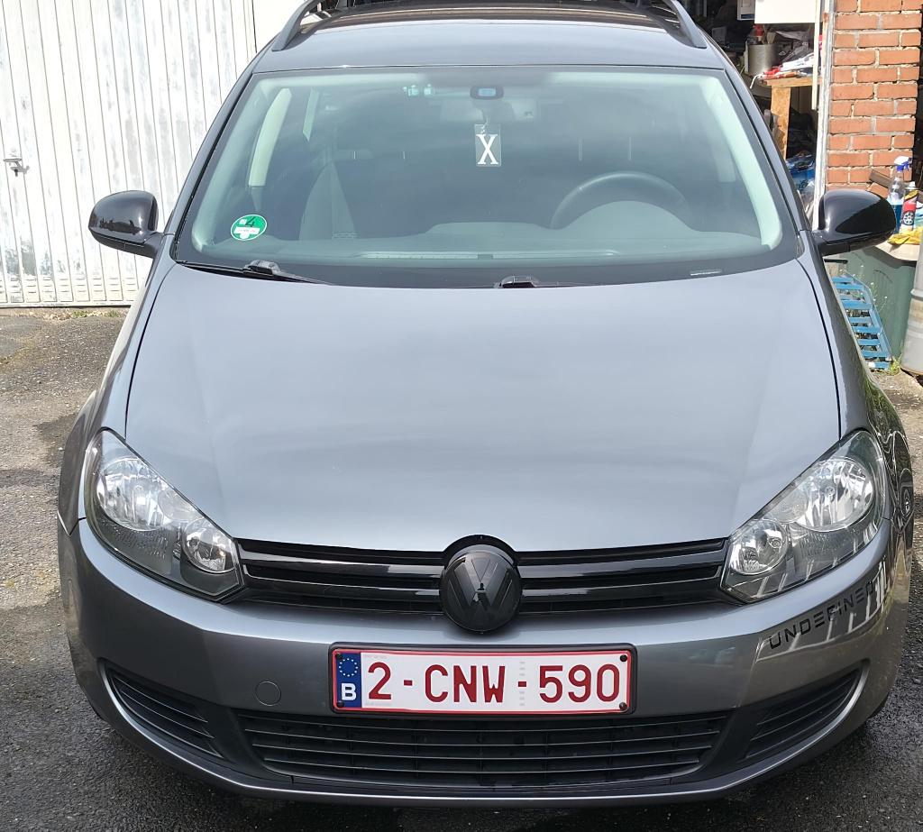Volkswagen Golf 6 1.6 Essence G.V.V. AVEC FORME ROSE, Autos, Achat, Climatisation automatique, Noir, 5 portes