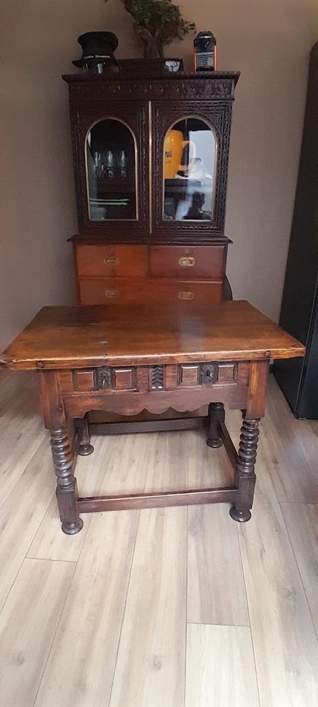 Table Espagnole 18 ème en noyer, Antiquités & Art, Enlèvement