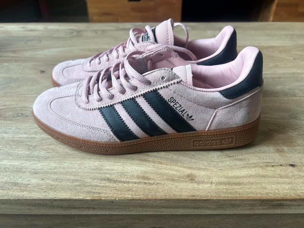 Basket homme p 42, Enlèvement, Comme neuf