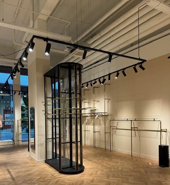 prachtige kledingrekken voor winkel, Ophalen