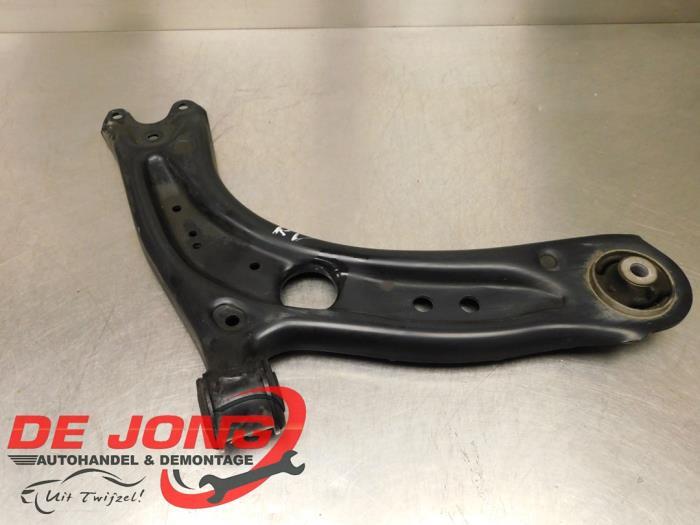 Draagarm rechts-voor van een Volkswagen Golf Sportsvan, Gebruikt, -, Volkswagen, -
