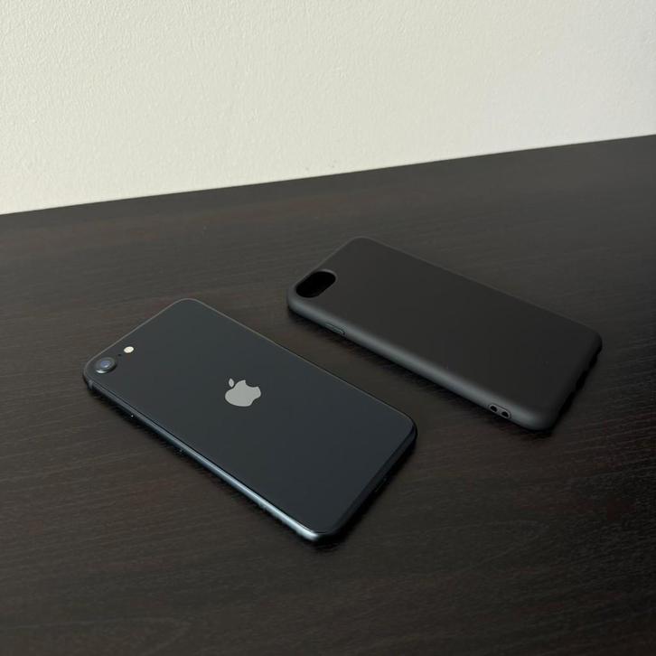 iPhone SE (2020) 64GB, Telecommunicatie, Mobiele telefoons | Apple iPhone, Zo goed als nieuw, 64 GB, Zonder abonnement, Zonder simlock