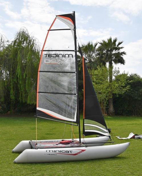 Minicat 420 Evole opblaasbare catamaran, Watersport en Boten, Open zeilboten, Gebruikt, Overige typen, 3 tot 6 meter, Geen motor