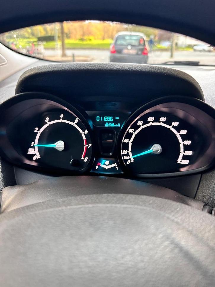 Ford Transit Courier 11000km onberispelijke staat, Auto's, Ford, Particulier, Transit, Benzine, Euro 6, Monovolume, 4 deurs, Handgeschakeld