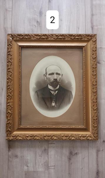 Portretfoto met kader beschikbaar voor biedingen