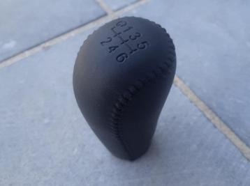 Toyota Landcruiser Lederen schakel pook 6 versnellingen. beschikbaar voor biedingen