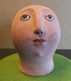 Odile Kinart, hoofd in Terracotta, Ophalen