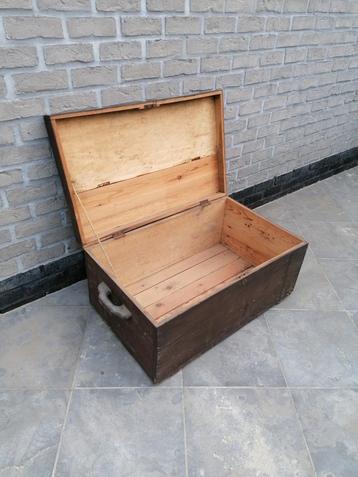 Antieke houten kist, koffer. 85x41x52 cm.  beschikbaar voor biedingen