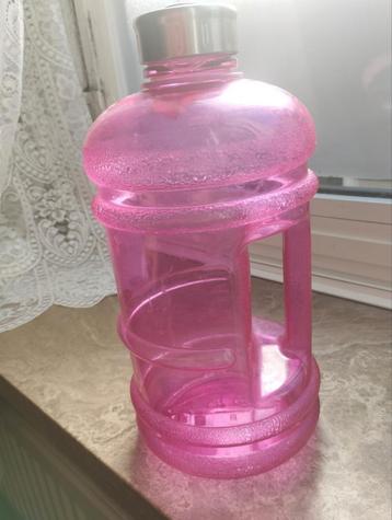 Drinkfles  beschikbaar voor biedingen