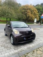 Toyota IQ 2011 benzine euro5 airco leer, Auto's, Euro 5, Overige kleuren, Leder, Particulier