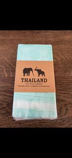 Nouveau foulard en soie thaïlandais, Envoi, Écharpe, Neuf