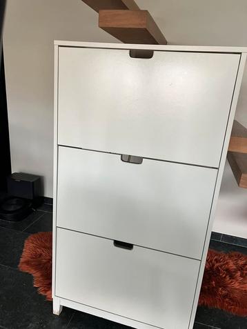 Schoenenkast Stall  beschikbaar voor biedingen