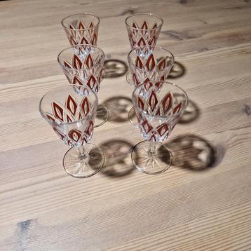 6 kleine VMC Reims Harlequin-likeurglazen  beschikbaar voor biedingen