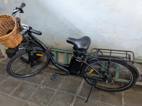 Nieuwe Electrische fiets dames mannen .2 x opgereden, Fietsen en Brommers, Fietsen | Dames | Damesfietsen, Zo goed als nieuw, Overige merken