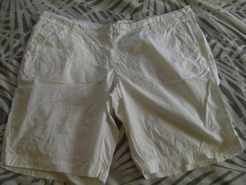 H&M shorts voor dames in beige in maat 54