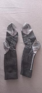 ARTENGO Hoge tennissokken zwart 7 paar, Vêtements | Femmes, Vêtements de sport, Sport de raquette, Comme neuf, Noir, Enlèvement