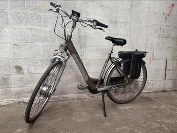 6 fietsen te koop  beschikbaar voor biedingen