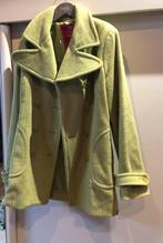 Manteaux ado et femme, Ophalen, Gedragen