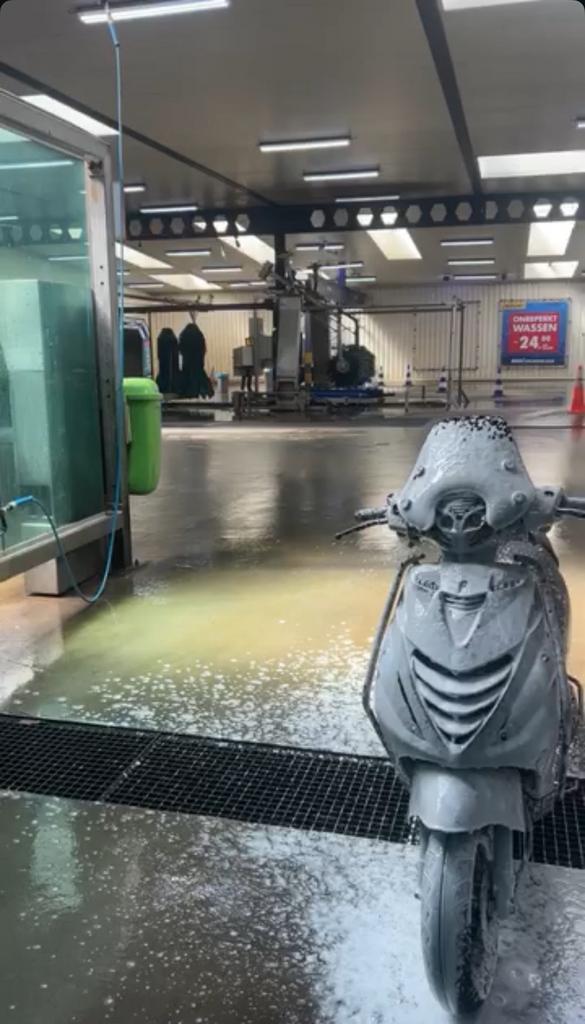 Zip, Fietsen en Brommers, Scooters | Piaggio, Zo goed als nieuw, Zip, Benzine, Ophalen of Verzenden